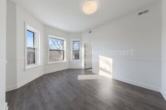 6401 S Eberhart Ave in Chicago, IL - Foto de edificio - Building Photo