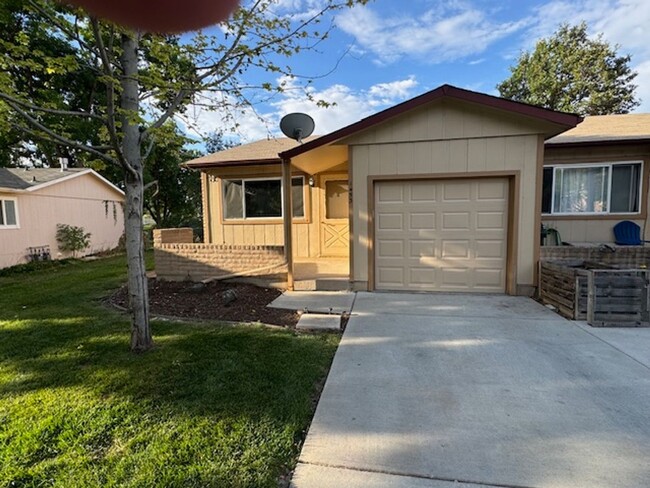 1453 Edora Rd