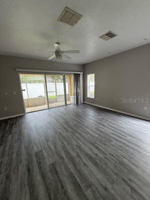 20460 Needletree Dr in Tampa, FL - Building Photo - Building Photo