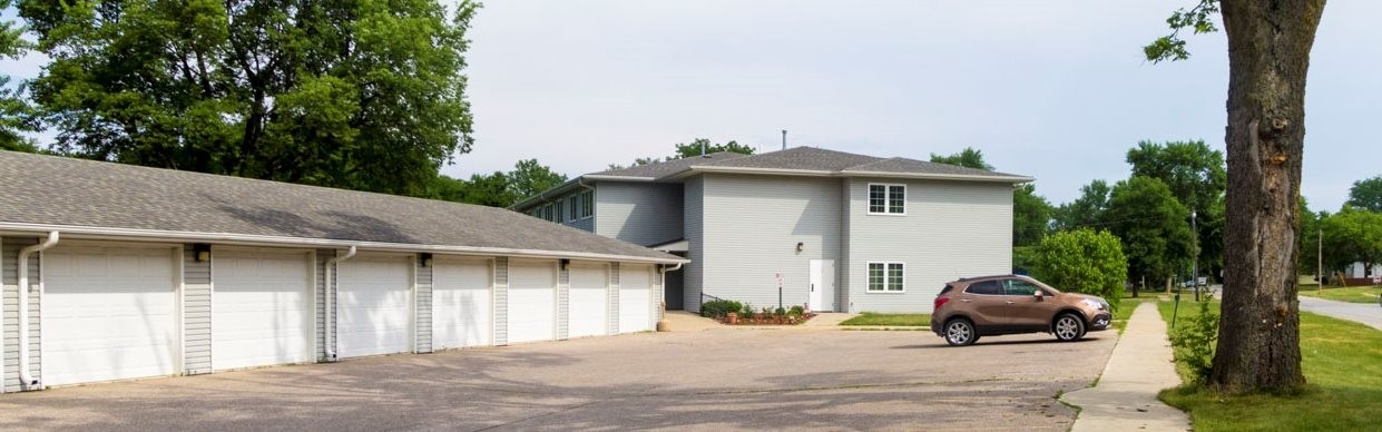 Ivy Apartments in Humboldt, IA - Building Photo