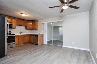 505 Florida Cir S in Apollo Beach, FL - Building Photo - Building Photo