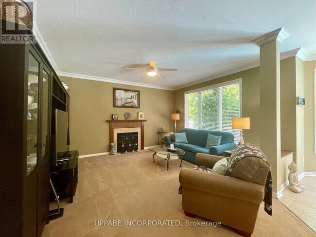 49 Baywood Dr in Ottawa, ON - Building Photo - Building Photo