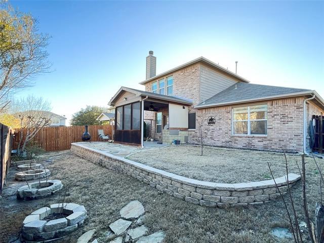 1237 Nighthawk Rd in Fort Worth, TX - Building Photo