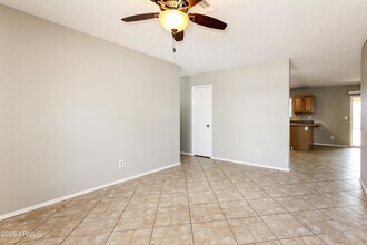 9007 W Cinnabar Ave in Peoria, AZ - Building Photo - Building Photo