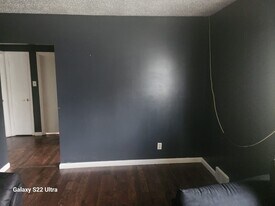 30 Saxton Rd in Dover, DE - Building Photo