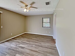 2171 Aztec Dr W in Jacksonville, FL - Building Photo - Building Photo
