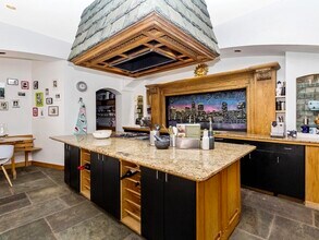 86 South St in Boston, MA - Building Photo - Building Photo