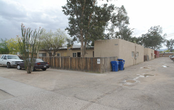 2415-2419 N Geronimo Ave in Tucson, AZ - Building Photo - Building Photo