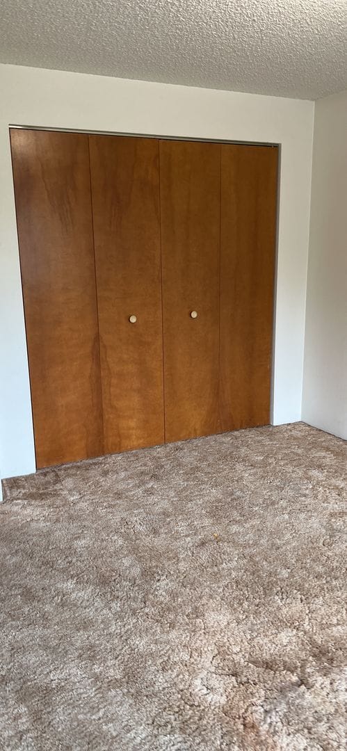 2187-2189 NW North Hill Dr in Grants Pass, OR - Building Photo - Building Photo