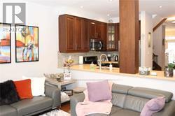 2530 Longridge Crescent in Oakville, ON - Building Photo - Building Photo