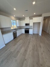 3914 Slab St in Roseville, CA - Building Photo - Building Photo