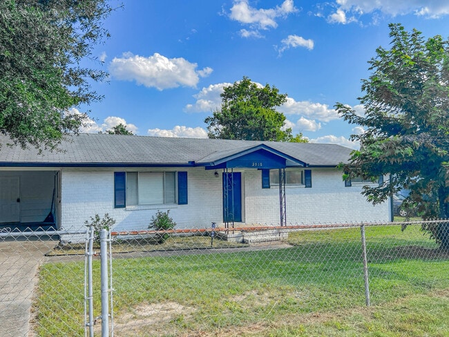 property at 3518 Redd Dr