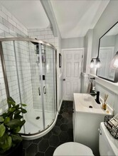 3710 Lynnfield Rd-Unit -Apt 1 in Shaker Heights, OH - Foto de edificio - Building Photo