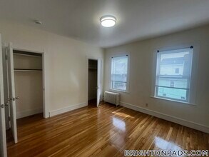 110 Murdock St, Unit 3 in Boston, MA - Building Photo - Building Photo
