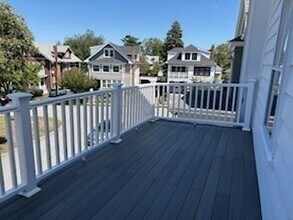 56 Carver Rd E in Watertown, MA - Building Photo - Building Photo