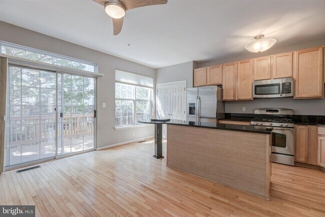 property at 5140 Donovan Dr