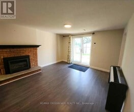 304 Orsi Ave in Bradford West Gwillimbury, ON - Building Photo - Building Photo