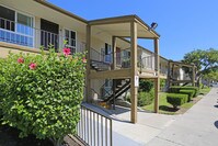 Building - The Stratton Apartment Homes in San Diego, California