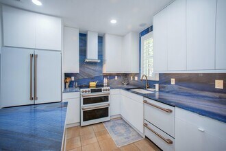 1970 S Dixie Hwy in West Palm Beach, FL - Building Photo - Building Photo