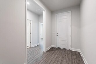 192 Dendron Dr in Richmond Hill, GA - Building Photo - Building Photo
