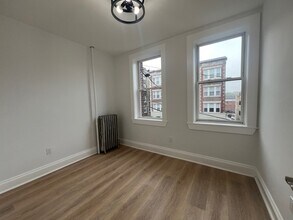 200 Kelton St, Unit 110-6 in Boston, MA - Building Photo - Building Photo