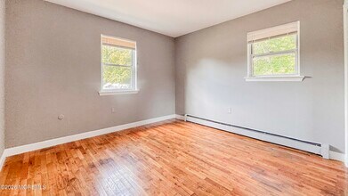 1515 Allen Ave in Ocean Township, NJ - Foto de edificio - Building Photo