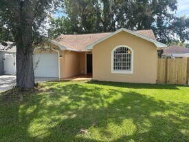 3214 W Douglas St in Tampa, FL - Building Photo