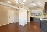 100 Brookside Dr photo'