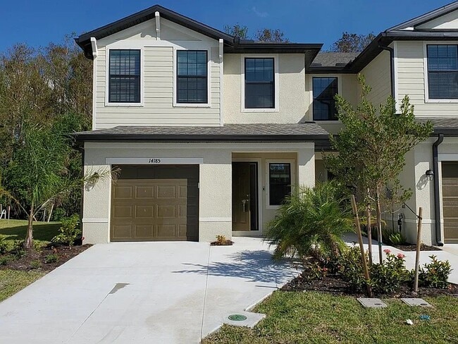property at 14185 Oviedo Pl