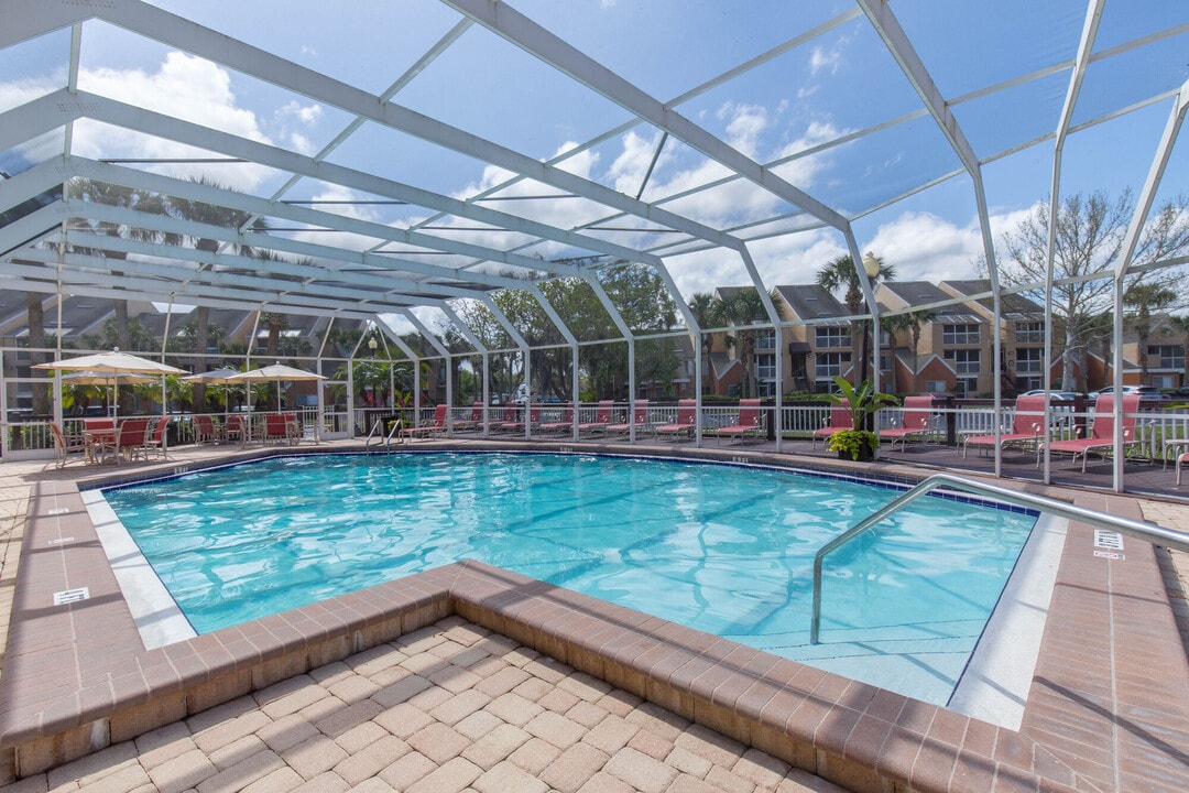 Topaz Riviera in Sanford, FL - Foto de edificio