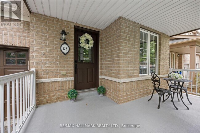83 Matthew Boyd Crescent in Newmarket, ON - Building Photo - Building Photo