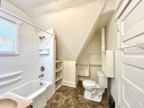 2550 Crozier Ave in Muskegon, MI - Building Photo - Building Photo