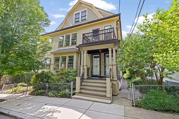 14 Hurlcroft Ave, Unit 1