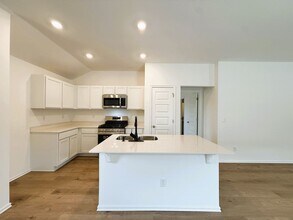 3625 Blue Ave in Mustang, OK - Building Photo - Building Photo