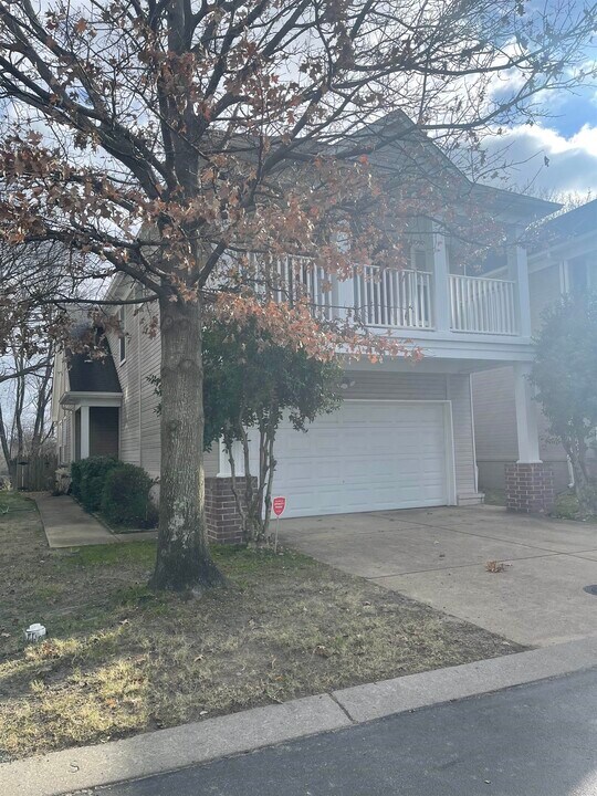 1248 Island Harbor Dr in Memphis, TN - Building Photo