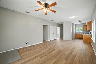 5959 Robinwood Ln in Little Elm, TX - Foto de edificio - Building Photo