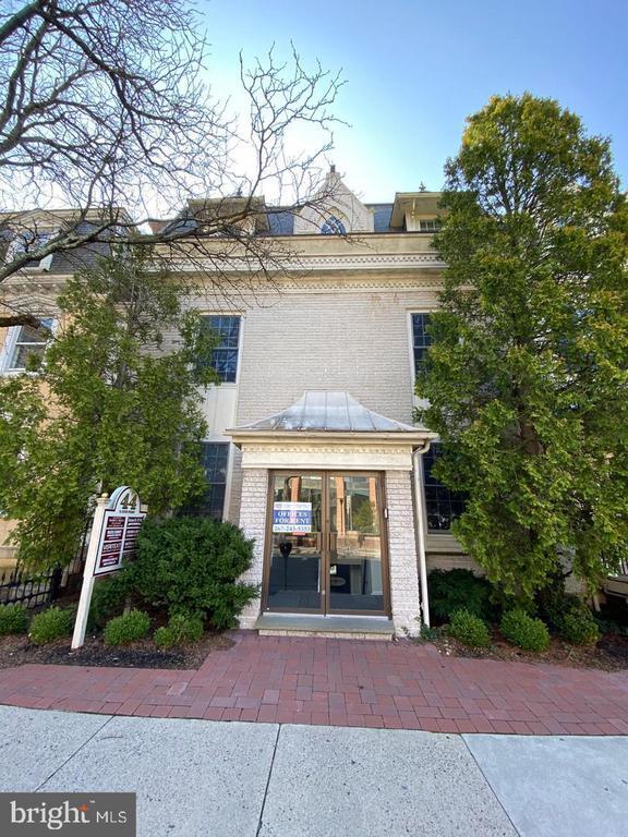 44 E Court St in Doylestown, PA - Building Photo - Building Photo