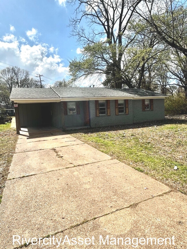 property at 4661 Berta Rd