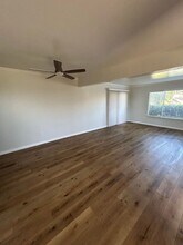 6888 Hyde Park Dr in San Diego, CA - Building Photo - Building Photo