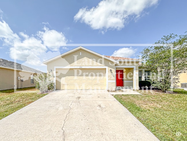 property at 7509 Hunters Greene Cir