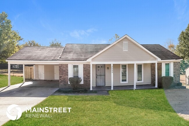 property at 3555 Dorchester Dr