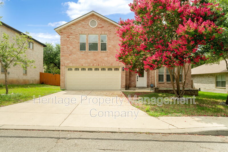 17427 Sapphire Rim Dr in San Antonio, TX - Building Photo