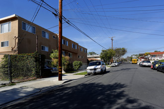 1835 Molino Ave in Long Beach, CA - Building Photo - Building Photo