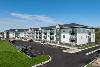 The Preserve at Pintail Ponds in Annandale, MN - Building Photo - Building Photo