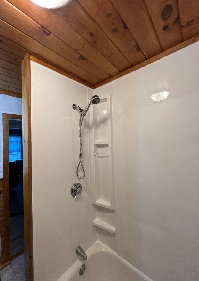 191 West Ave, Unit 2