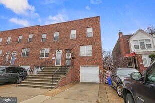 6218 Lindbergh Blvd. in Philadelphia, PA - Building Photo