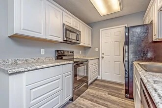 113 Hanover Pl in Oak Ridge, TN - Building Photo - Building Photo