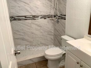 5885 Dahlia Dr in Orlando, FL - Building Photo - Building Photo