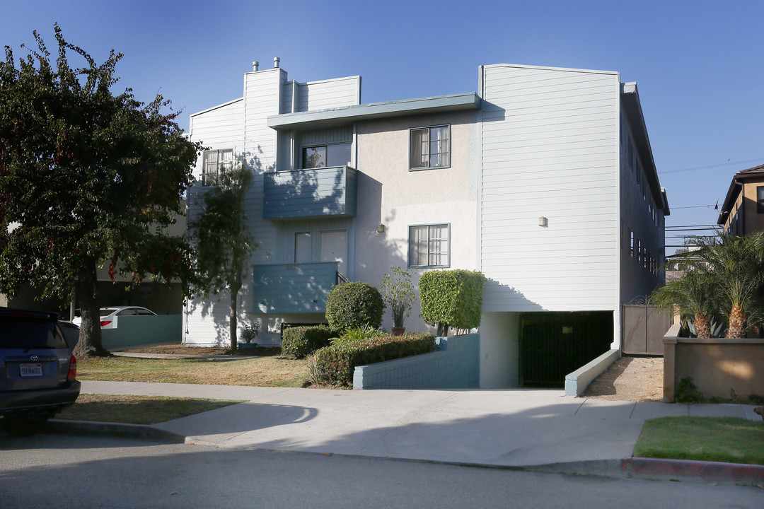 3671 Jasmine Ave in Los Angeles, CA - Foto de edificio