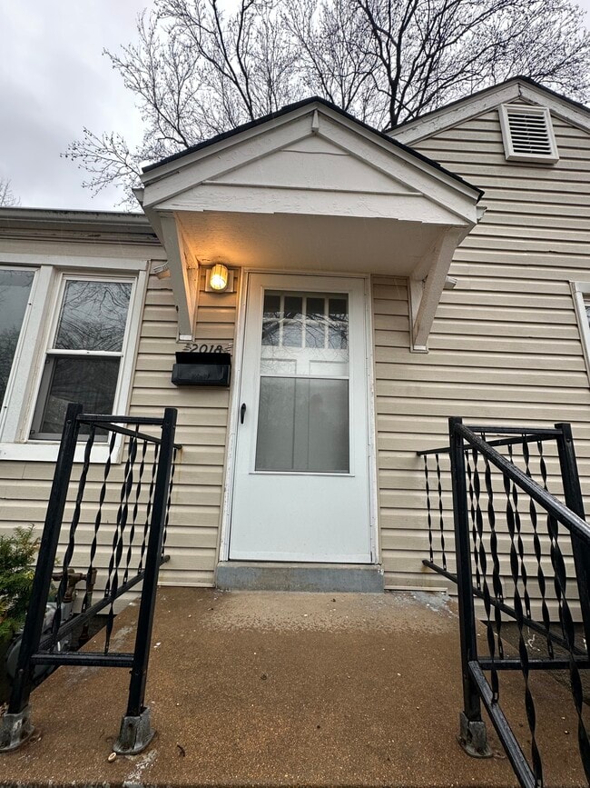 2018 Raven Dr in St. Louis, MO - Building Photo - Building Photo